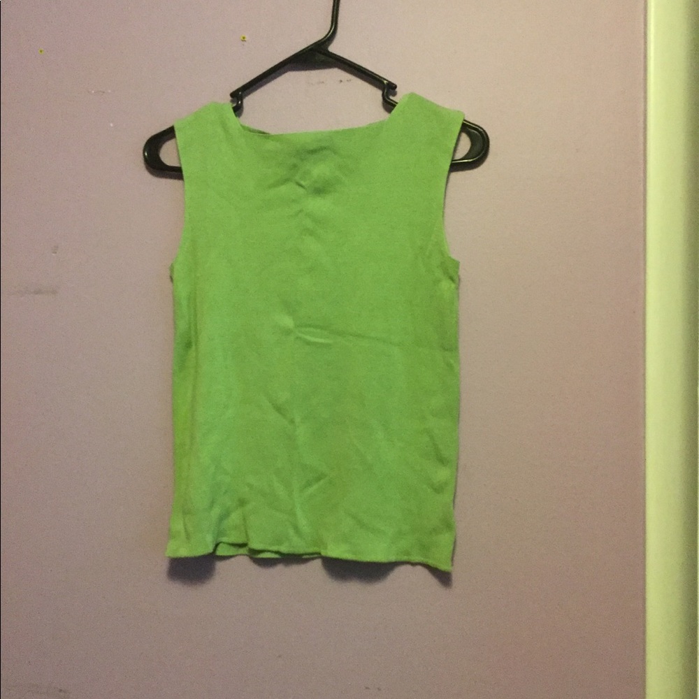Women’s tops